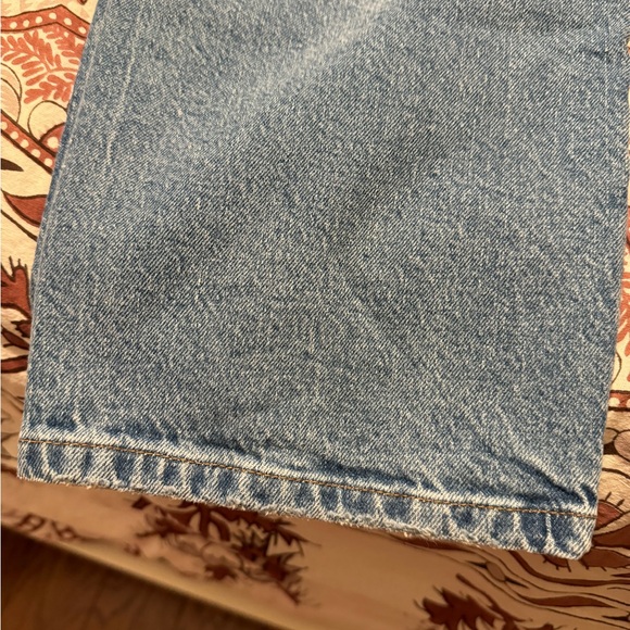 NWT Medium Wash High Rise Straight Jeans - Picture 6 of 7